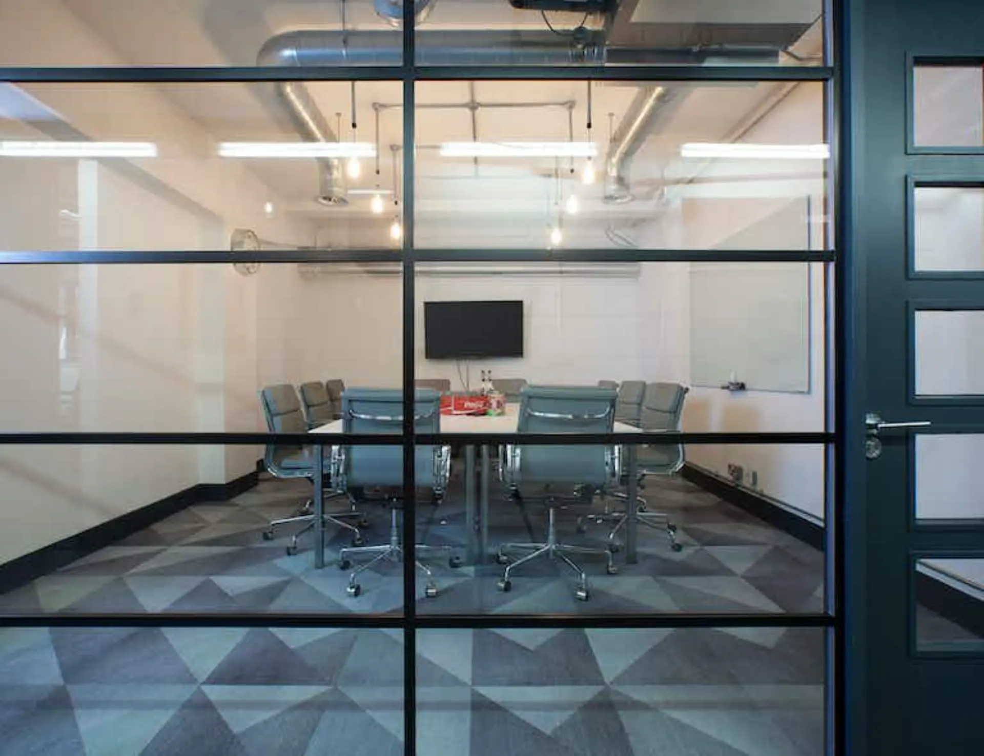 The Space 41 Old Street Meeting Room 1Meeting Room 1A stone’s throw from the Silicone Roundabout and London’s thriving Tech City, 41 Old Street is at the heart of the capital’s start-up community and surrounded by inspiration, whether it’s cultural (the Barbican) or commercial (Whitecross Market). From here you are walking distance to Barbican, Old Street and Farringdon tube stations.The Space embodies the stylish, sometimes cool spirit of the area, with its comfortable lounge areas and large roof terrace - home to two plastic dogs (please don’t feed them). With amenities such as Wifi, Covid Safety Measures, Plugs, Unlimited Coffee & Tea
